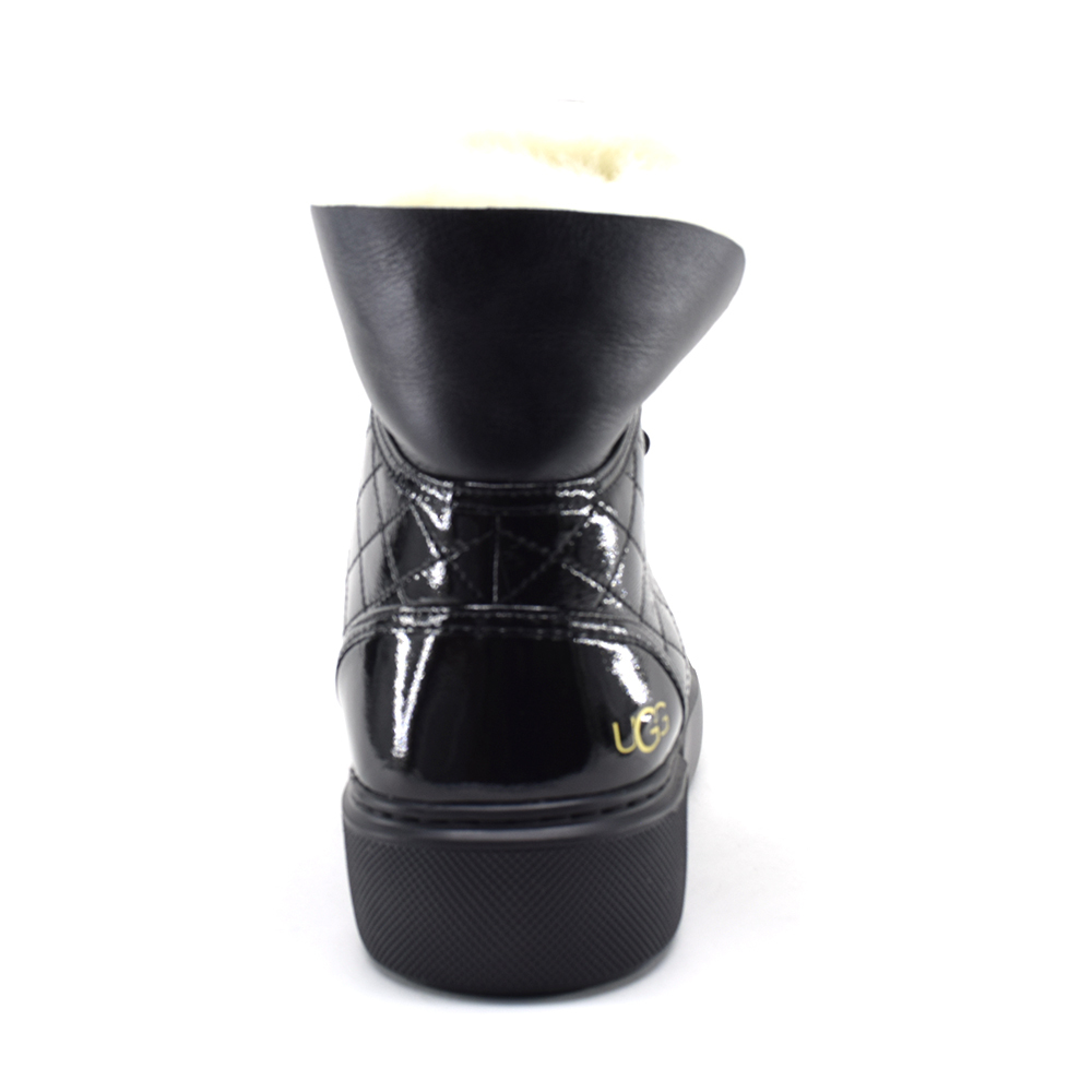 UGG Shanti — Black-white