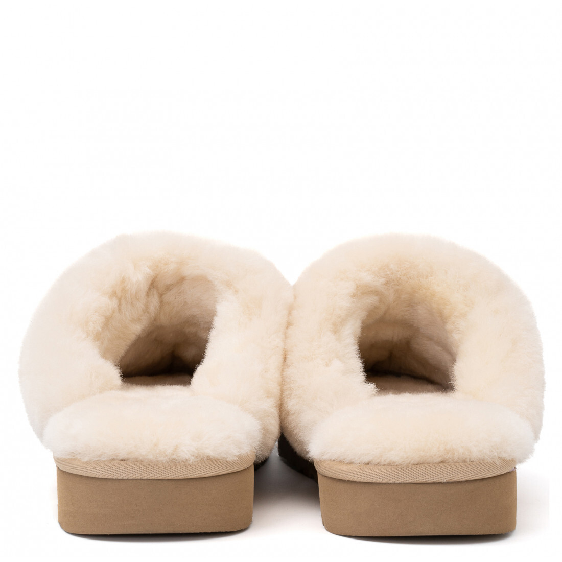 UGG Slippers Scuffette — Sand