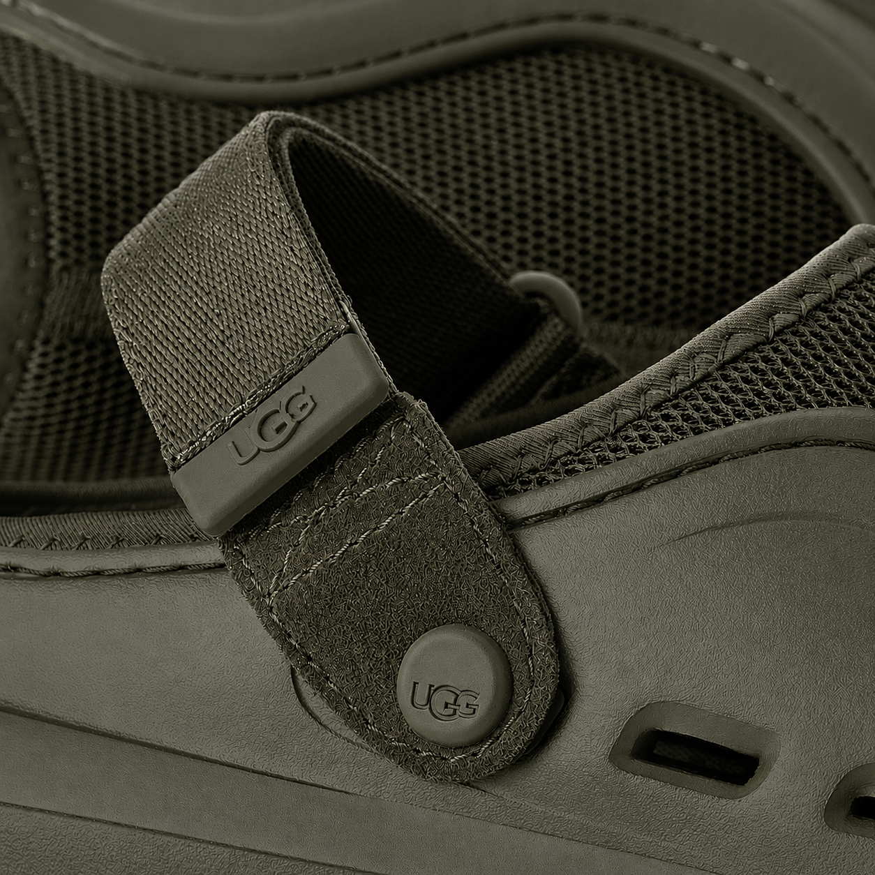 UGG PeakMod — Dark green